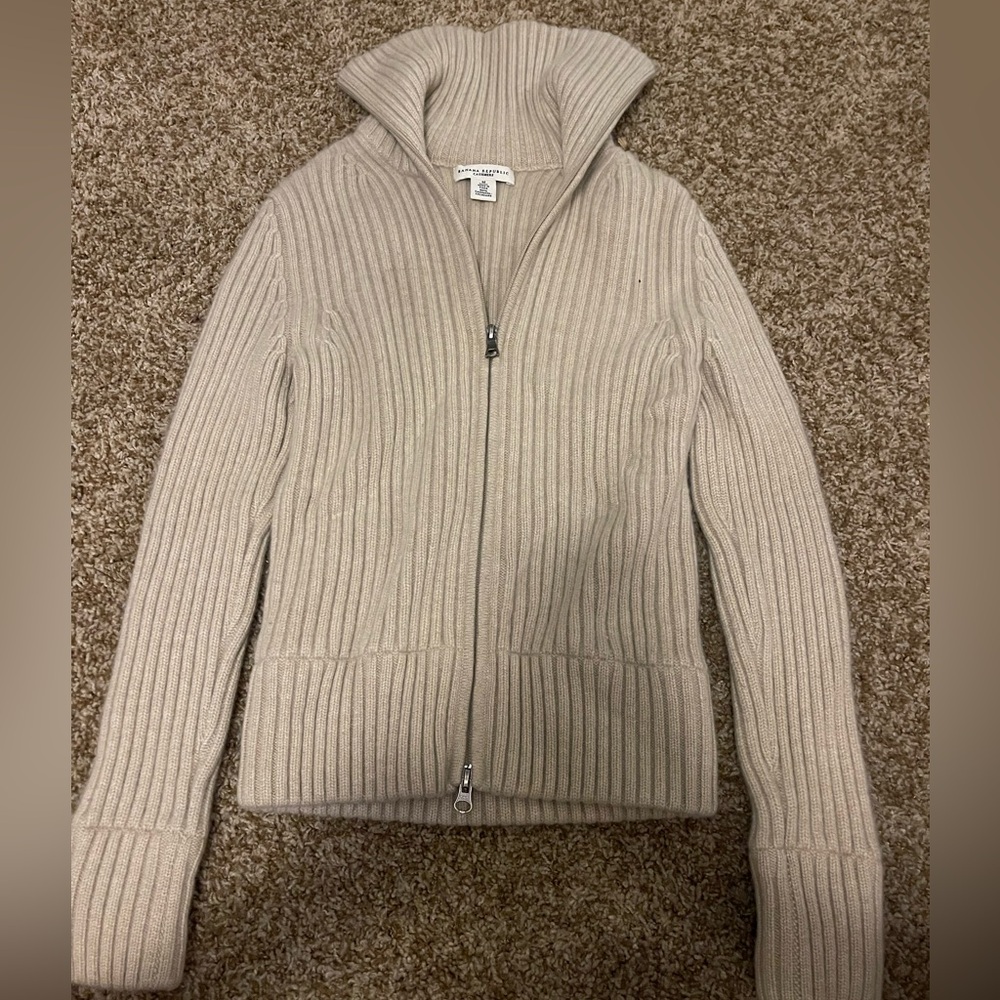 Banana Republic size Medium tan